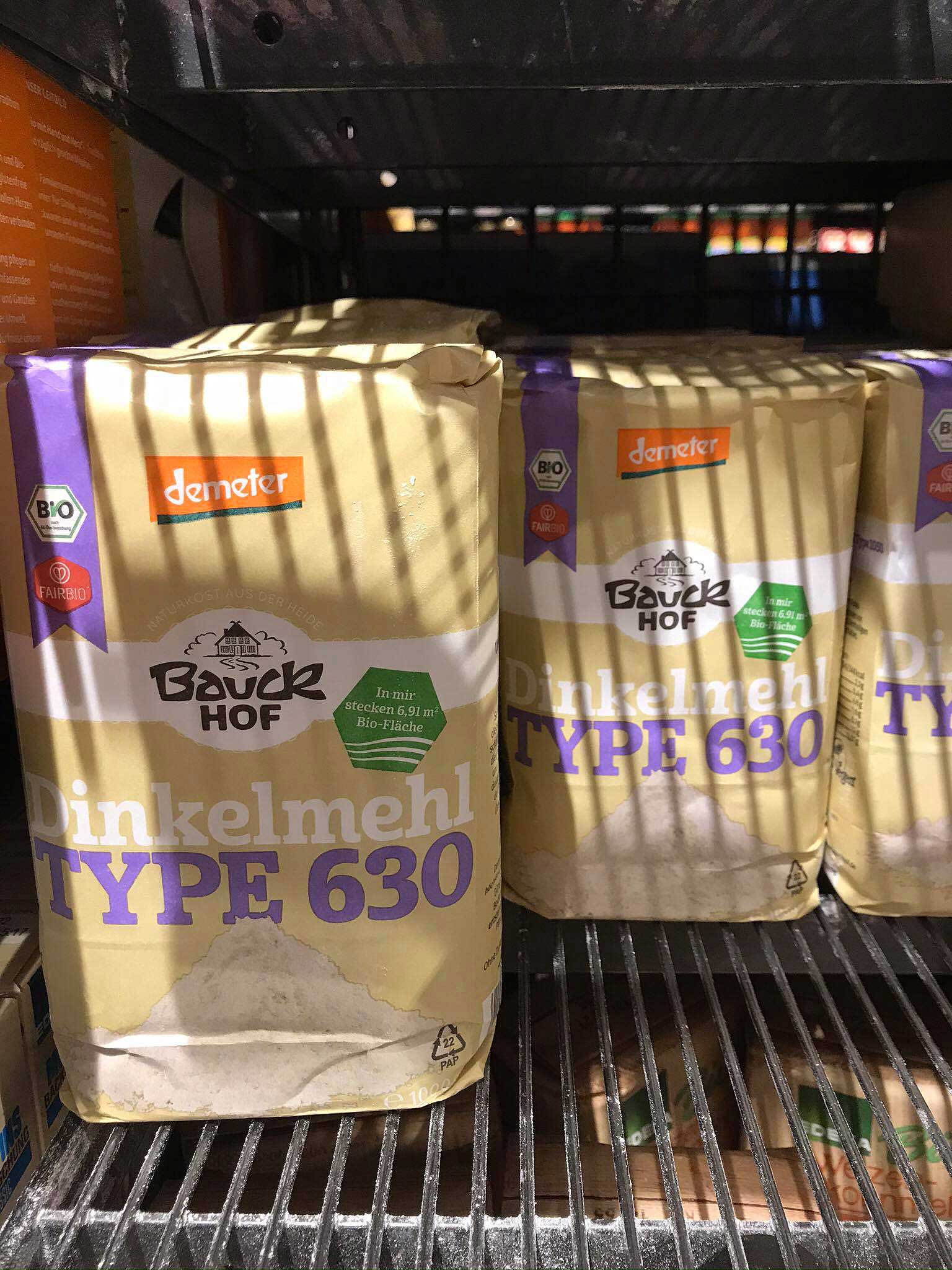German spelt flour / Dinkelmehl type 630